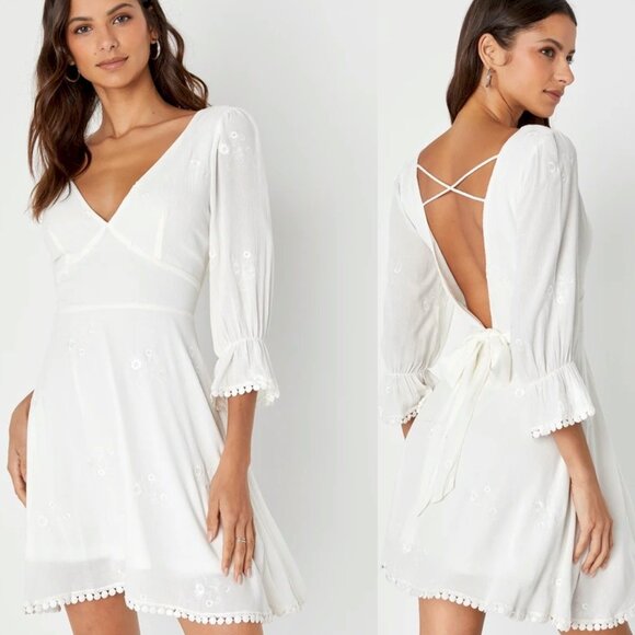 Lulus In the Meadow White Embroidered Backless Mini Dress Size XS NWOT - Picture 1 of 14